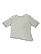 BLUSA SIMÉTRICA CON ENCAJE