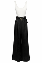 MONO ELEGANTE CON CINTURÓN