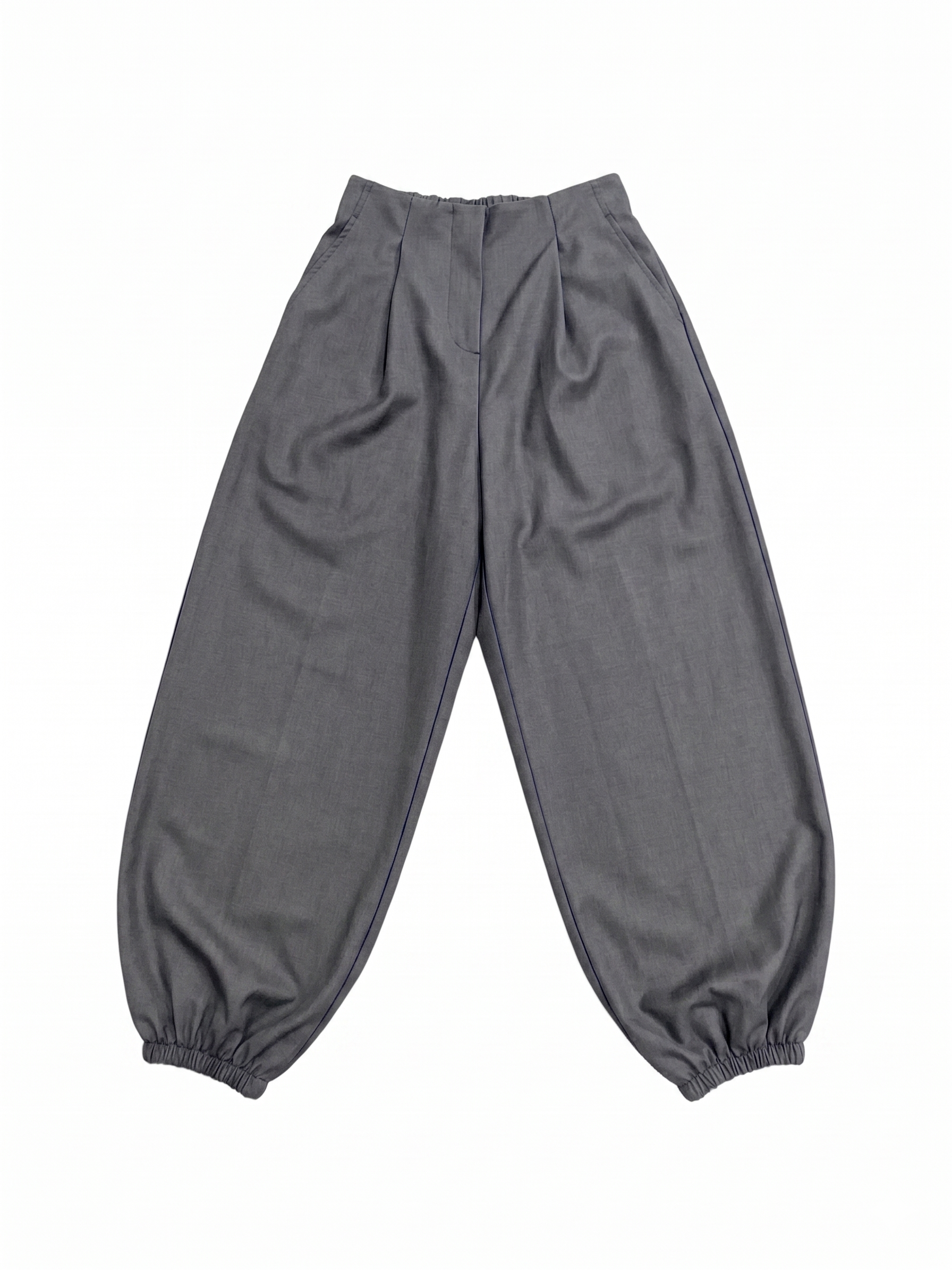 PANTALÓN CON PINZAS Y PUÑO ELÁSTICO