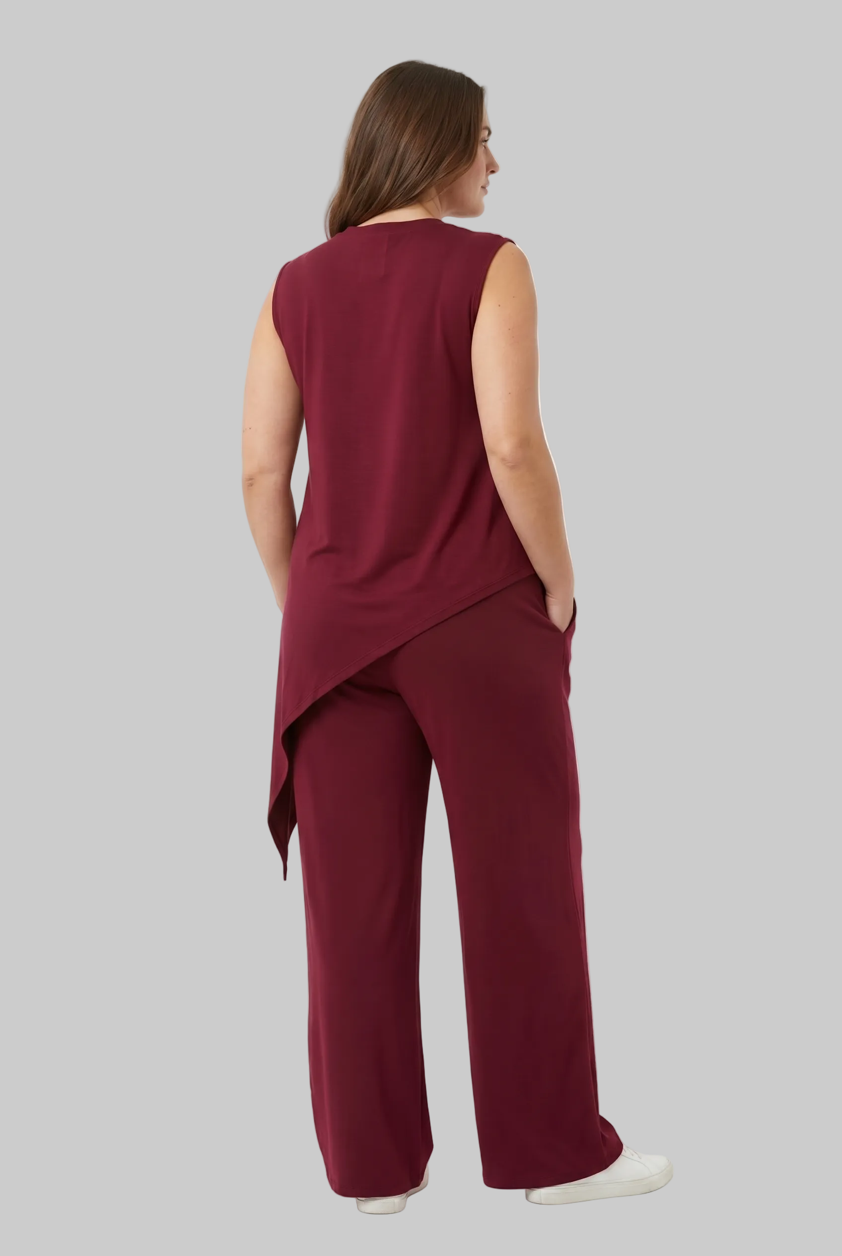 CONJUNTO FLUIDO CON BLUSA ASIMÉTRICA