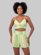 CONJUNTO ESTAMPADO CROP TOP Y SHORT CON BOLSILLOS