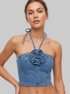 TOP DENIM CON FLOR 3D