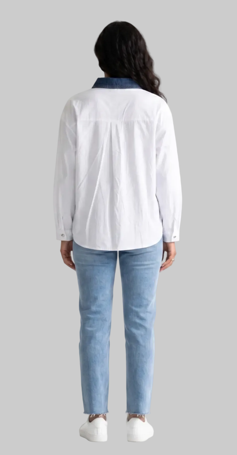 CAMISA CON DETALLE CORAZÓN DENIM