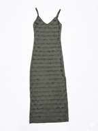 VESTIDO TEXTURIZADO CON TIRANTES Y ABERTURA