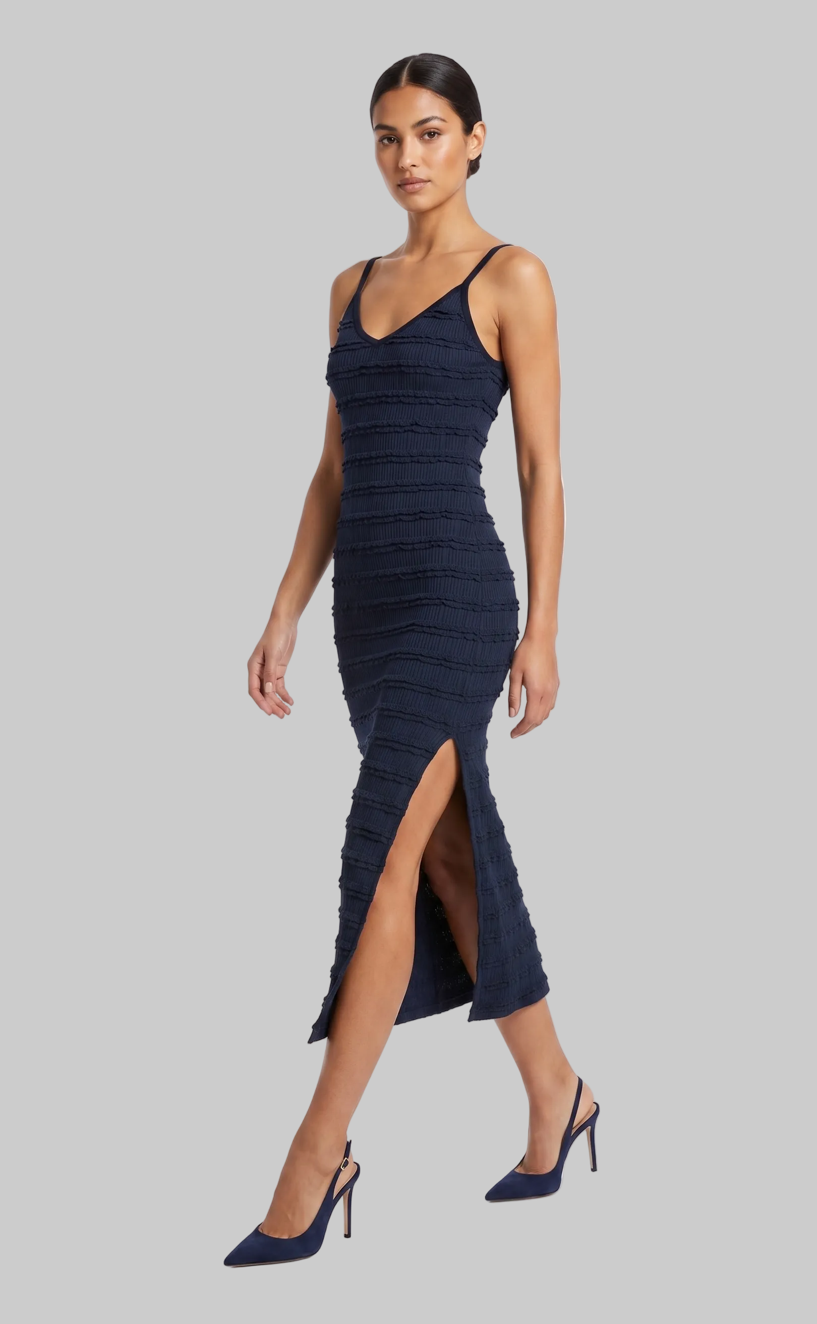 VESTIDO TEXTURIZADO CON TIRANTES Y ABERTURA
