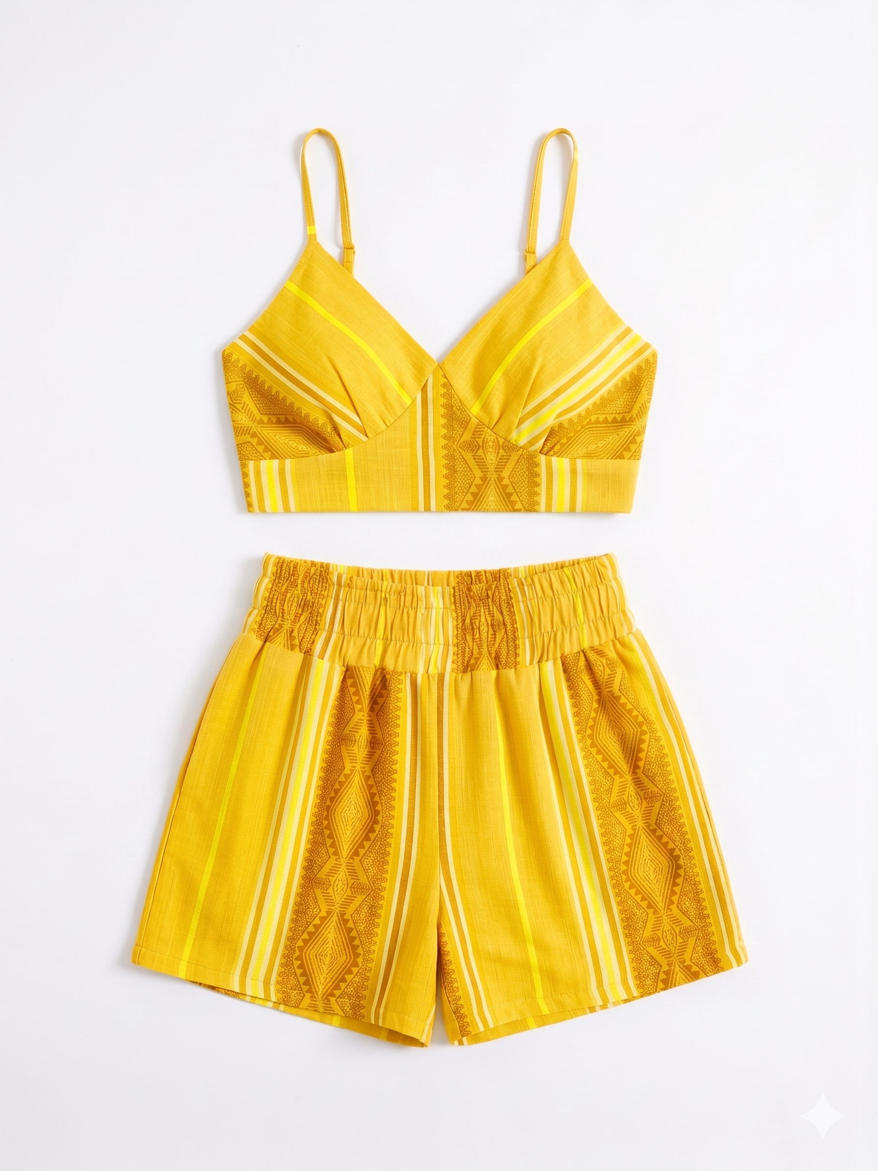 CONJUNTO ESTAMPADO CROP TOP Y SHORT CON BOLSILLOS