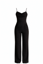 MONO ELEGANTE DE TIRANTES