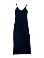VESTIDO TEXTURIZADO CON TIRANTES Y ABERTURA