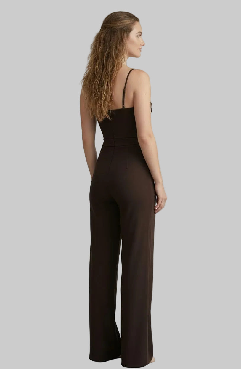 MONO ELEGANTE DE TIRANTES