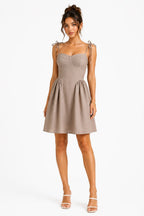 VESTIDO CORTO ESTRUCTURADO
