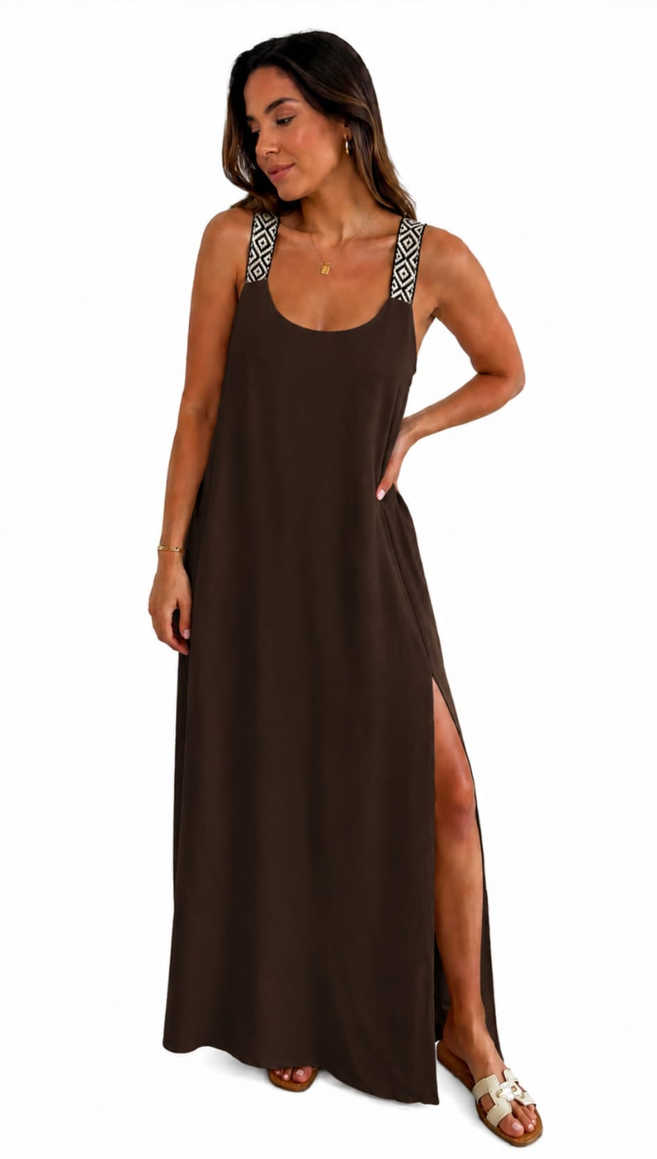 VESTIDO LARGO CON DETALLE EN TIRANTES