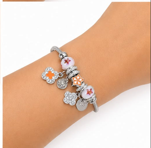 PULSERA PLATEADA CON DIJES