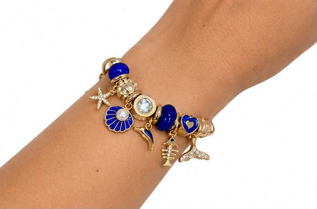 PULSERA PLATEADA CON DIJES