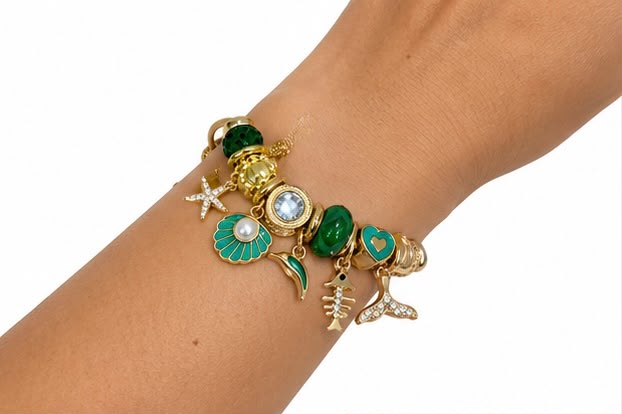 PULSERA PLATEADA CON DIJES