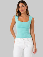 BLUSA LICRADA SIN MANGAS
