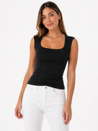 BLUSA LICRADA SIN MANGAS