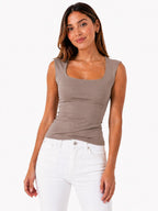 BLUSA LICRADA SIN MANGAS