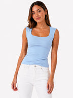 BLUSA LICRADA SIN MANGAS
